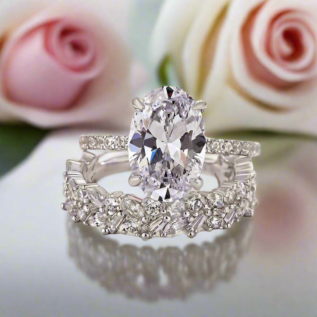 Stunning Oval Cut Diamond Wedding Ring Set
