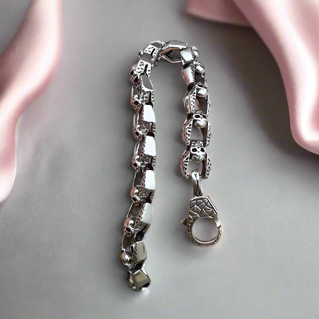 Vintage Dominant Punk Skull Bracelet