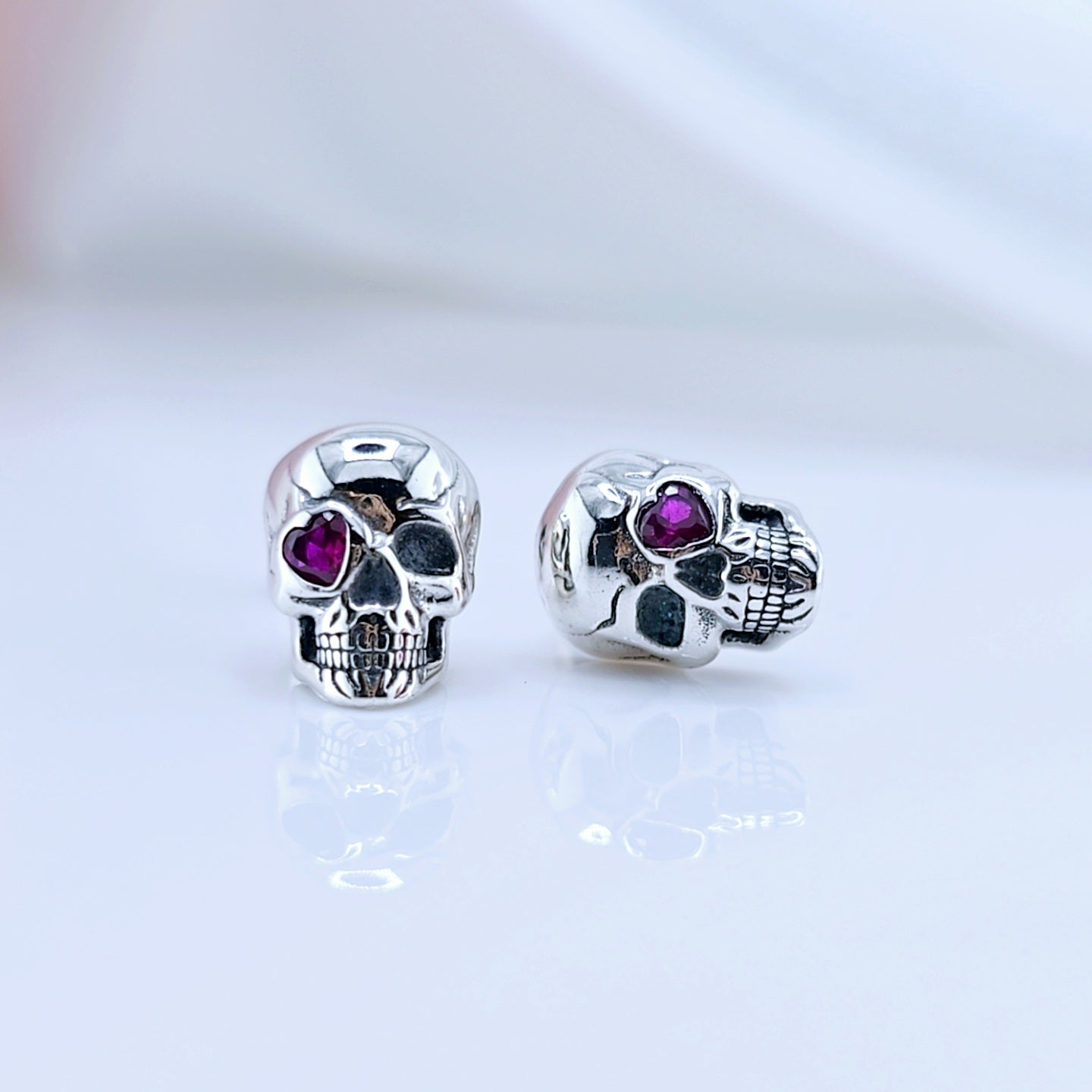 Cool Skull Pink Heart-shaped Diamond Stud Earrings