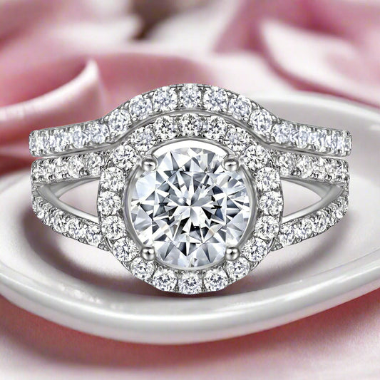 White Gold Split Shank Ring Set 1.5 ct Round Cut Diamond