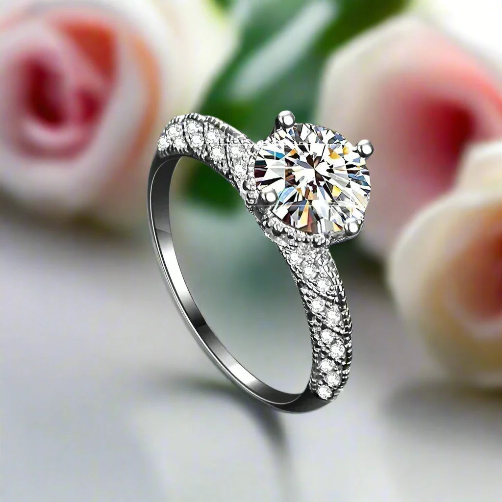 1.0 Ct Round Cut Diamond Engagement Ring