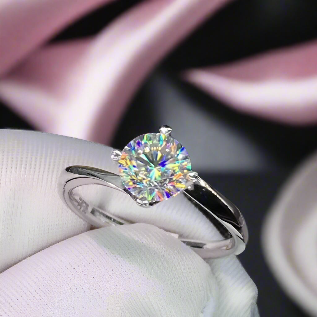 1.0 Ct VVS Diamond Engagement Ring