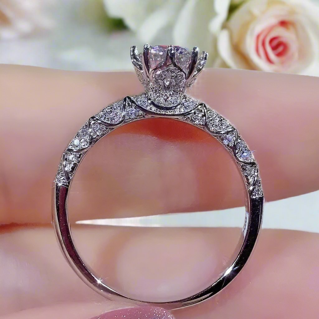 1.0ct Round Diamond Retro Engagement Ring