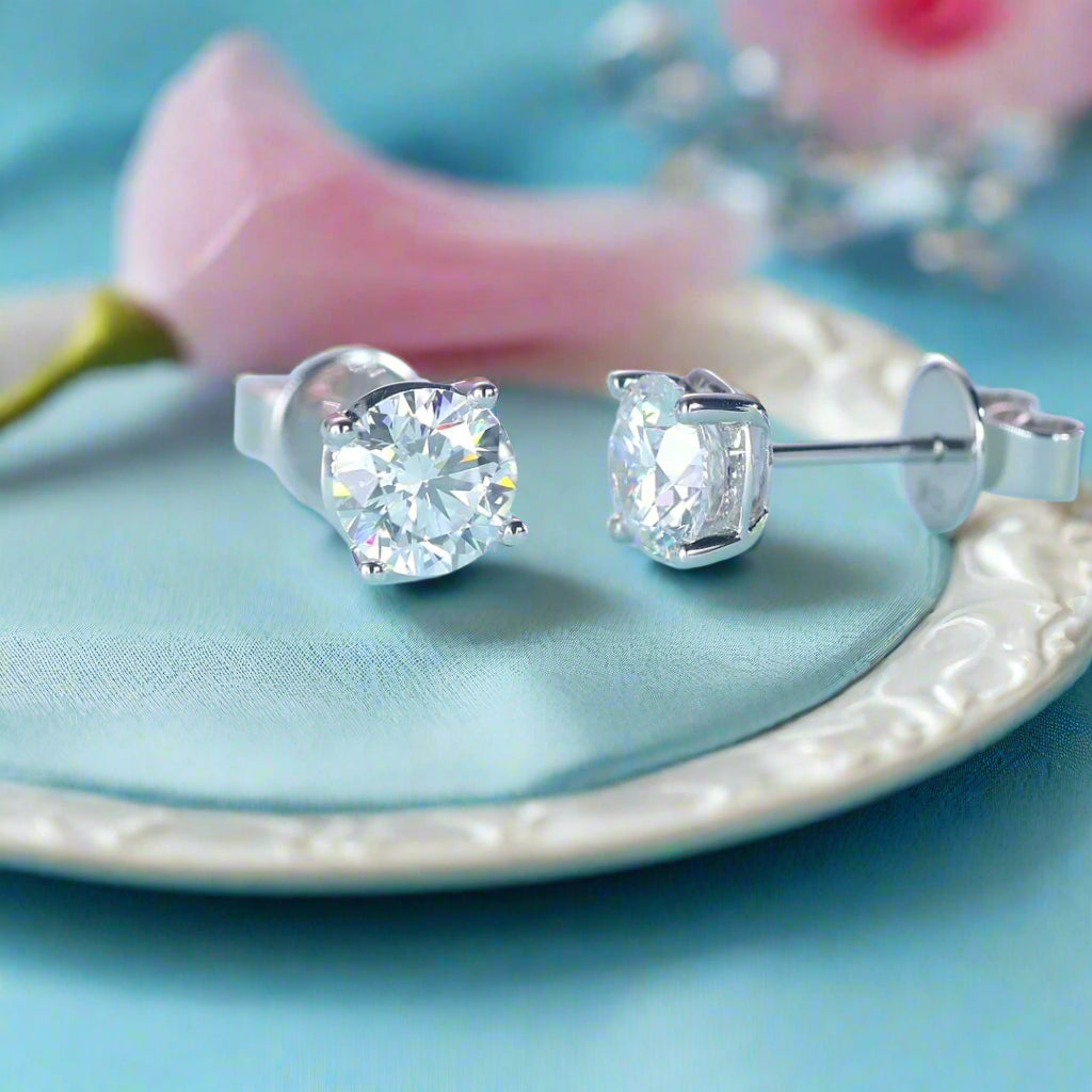 14k White Gold 1.0 Ct Round Lab Grown Diamond Stud Earrings