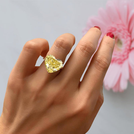 VIP JJ 6.0ct Heart Cut 18k Yellow Gold Yellow Moissanite Engagement Ring (Aftersale Service)