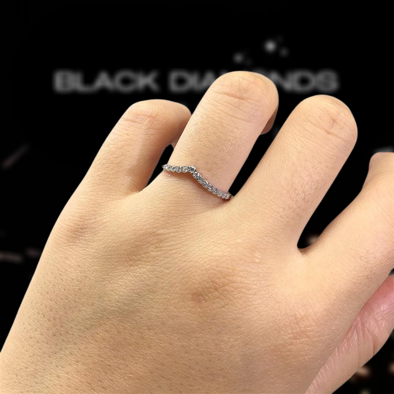 0.2 Ct Diamond Cupid's Arrow Ring