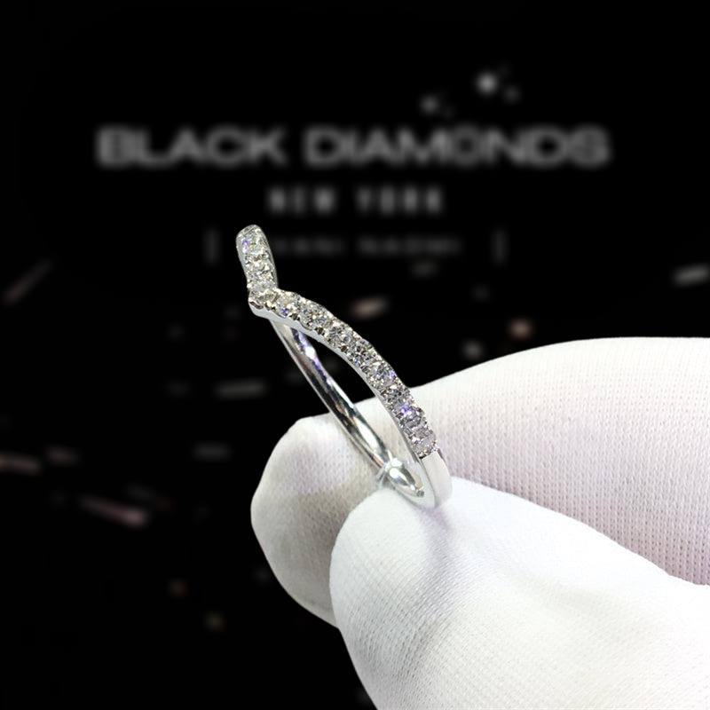 0.2 Ct Diamond Cupid's Arrow Ring