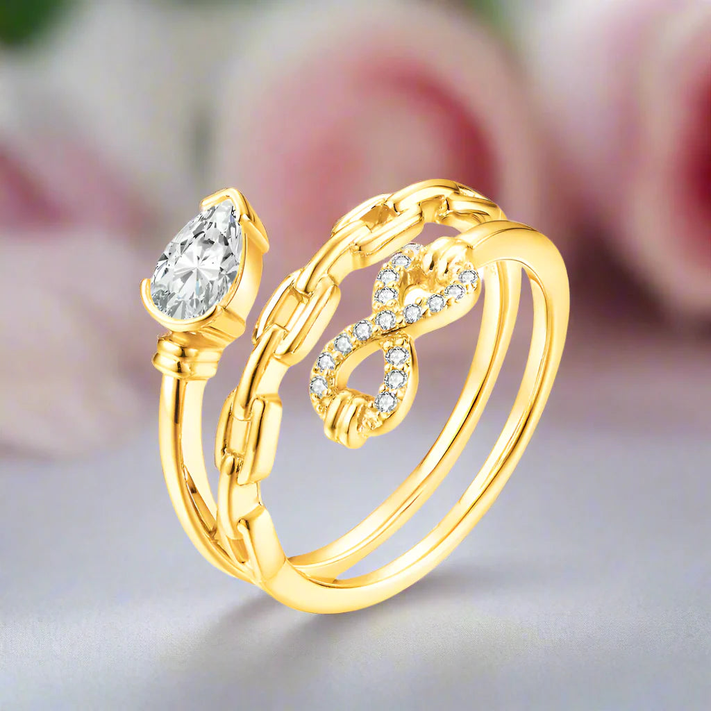 Luxurious Pear Cut Diamond Infinity Chain Engagement Ring