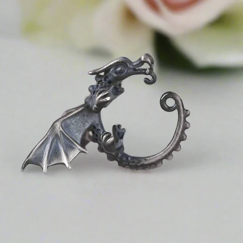 One Piece Retro Dragon Ear Clip