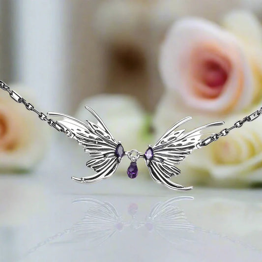 Retro Butterfly Necklace with Diamond