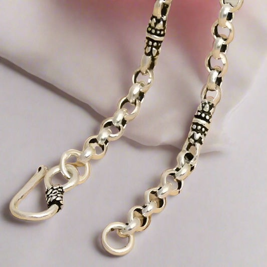Retro Flower Carving Tube Necklace