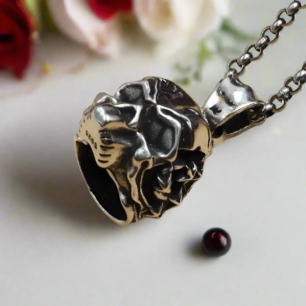 Retro Skull Pendant