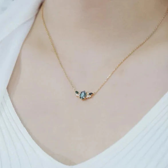 Aquatic Green Moss Agate Clavicle Necklace