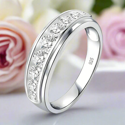 Elegant Round Cut Diamond Eternity Wedding Band