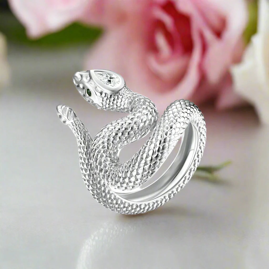 Snake Pear-cut Diamond Ring