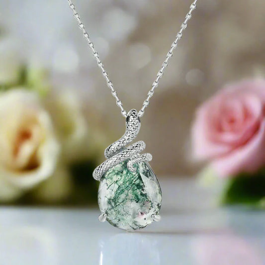 Oval Cut Green Moss Agate Snake Necklace