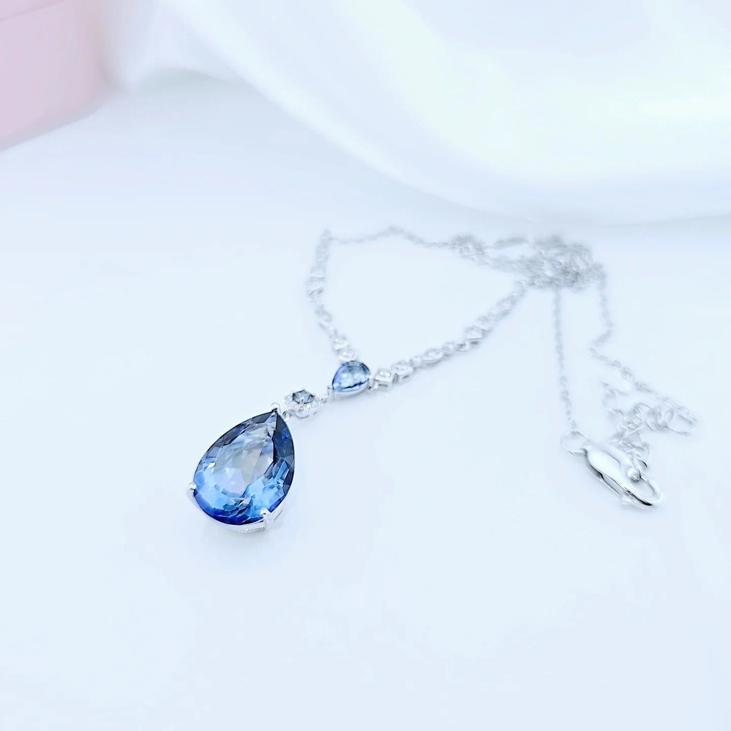 10.68C Natural Iolite Blue Mystic Quartz Pendant Necklace