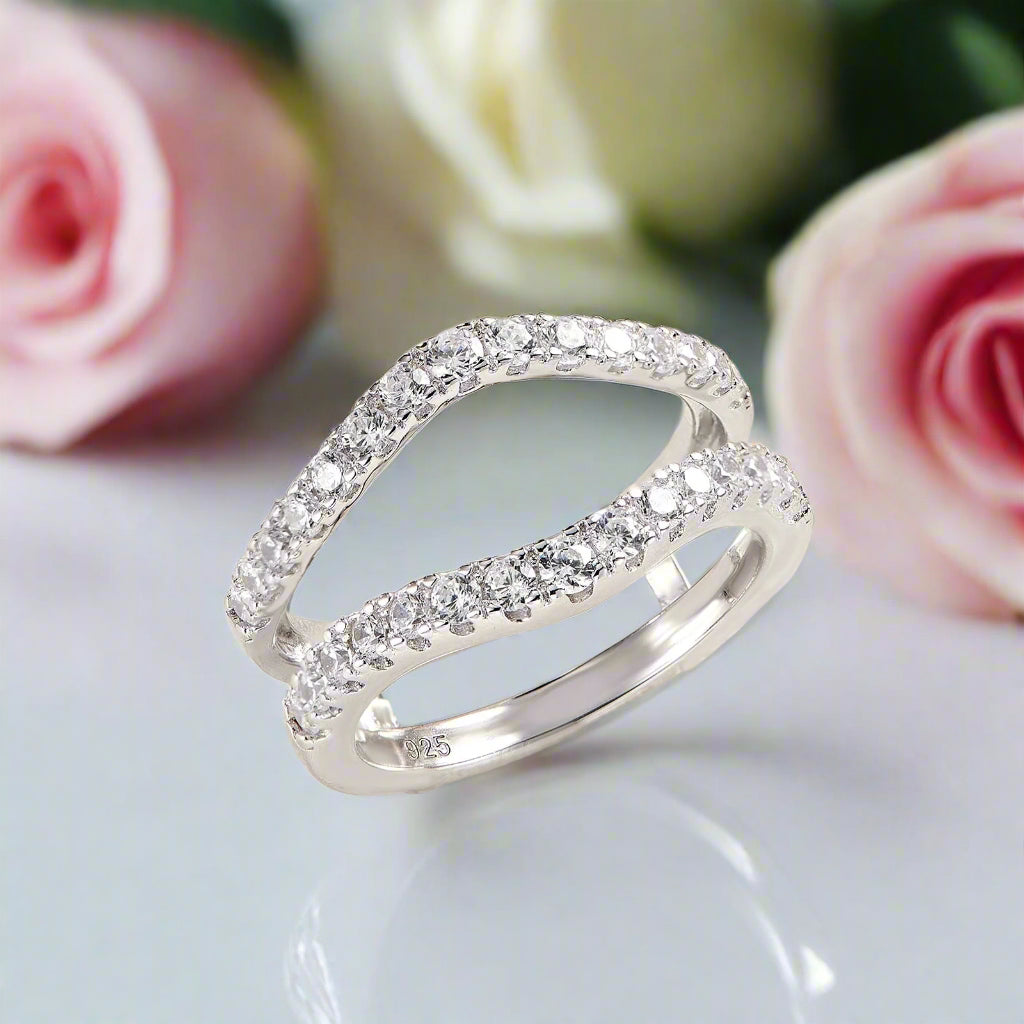 Round Cut Diamond Elegant Ring Enhancer