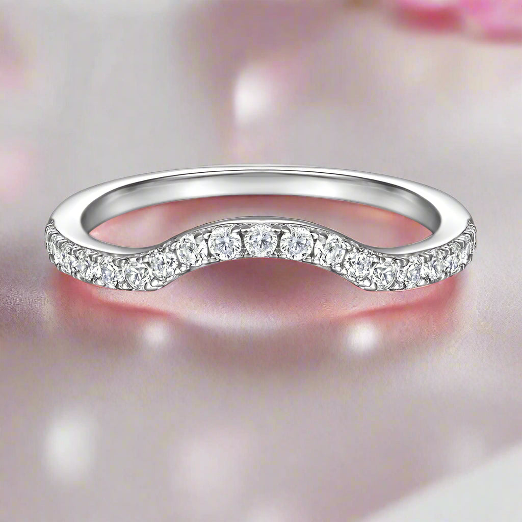 White Gold Split Shank Ring Set 1.5 ct Round Cut Diamond